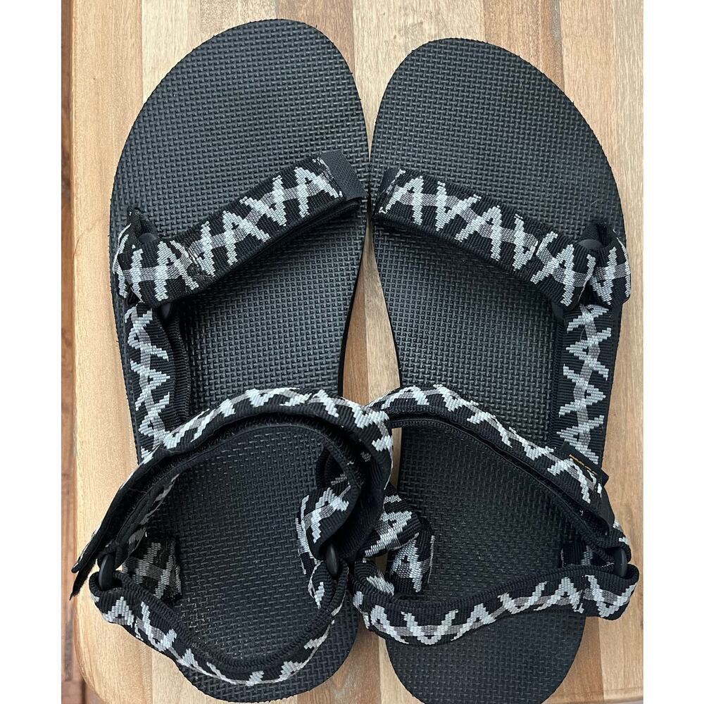 NWOT Teva Original Universal Mens Strappy Sandals In Black Grey Size 11
